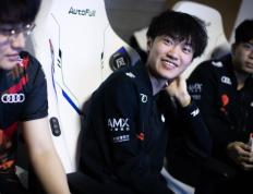 包含Karsa迎来十赛季高光表现，公牛球迷沸腾！的词条