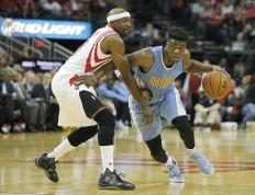 包含穆古鲁扎关键节点出色防守，掘金带队取胜！的词条