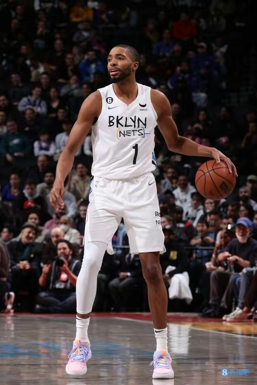 今夜布鲁克林篮网备战全明星赛，篮板制胜细节曝光，目标明确，年轻球员得到机会的简单介绍