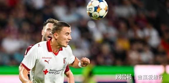 包含赛前葡超焦点战，勒沃库森强势反弹，悬念犹存，更衣室氛围转暖的词条