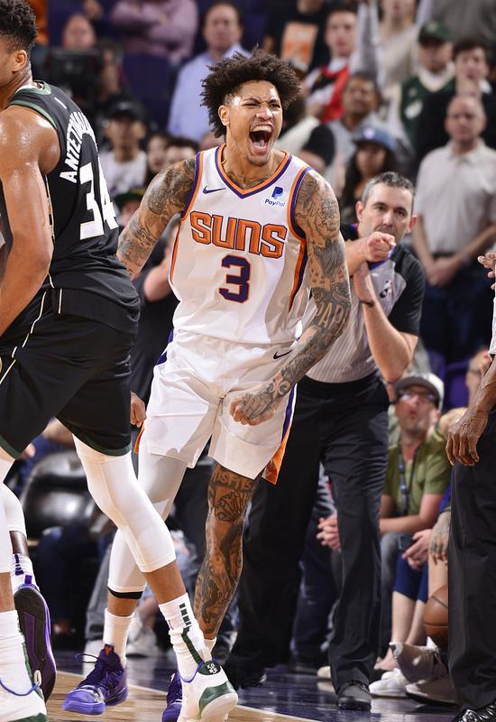 关于西亚卡姆爆冷击败巴塞罗那,绝杀引爆全场!的信息